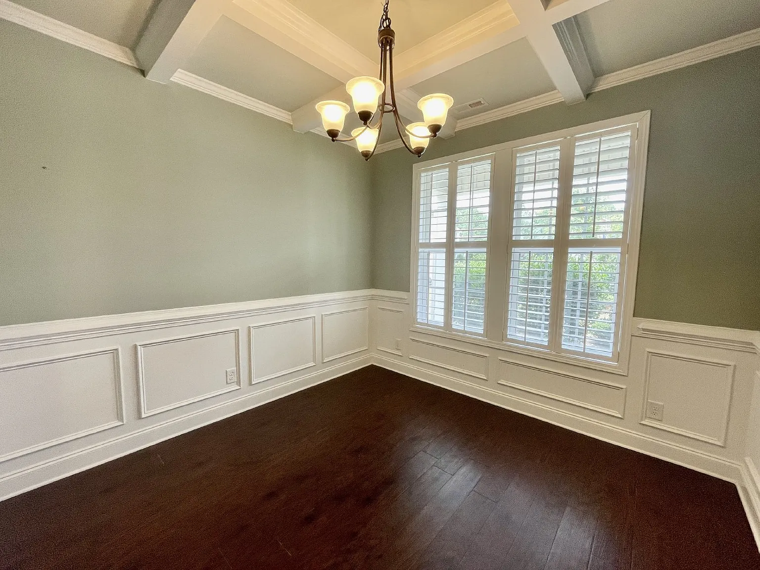4 bed, 2.5 bath, $1,975 — Photo 3
