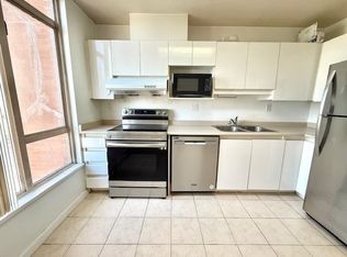 4657 Hazel St #1101, Burnaby, BC