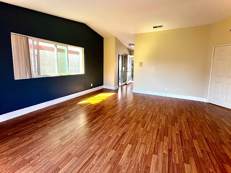 5142 Dunbar Dr #3 — Photo 8
