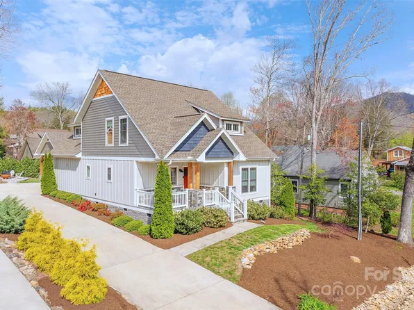 119 3rd St, Black Mountain, NC 28711