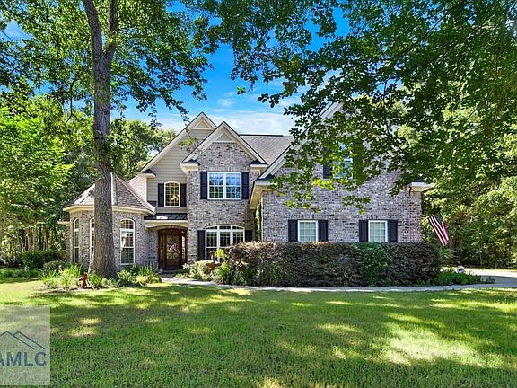 2nd image of 195 Chastain Cir