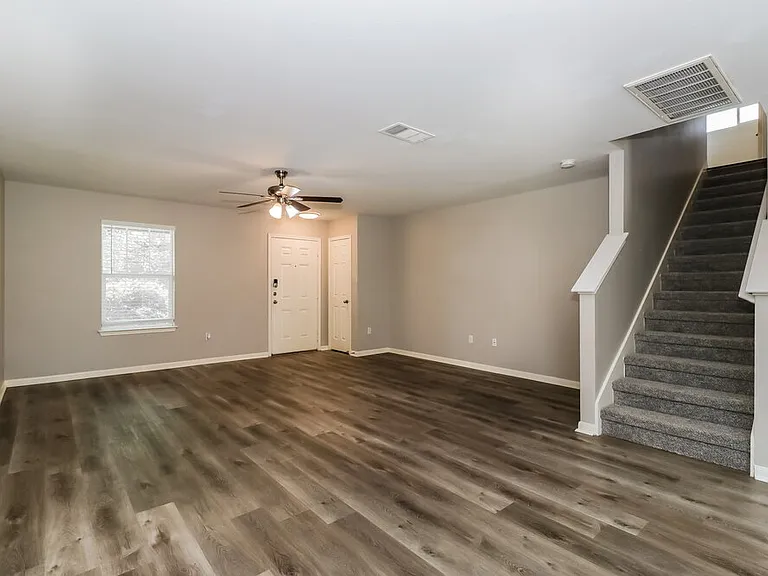 388 Musgrav — Photo 5