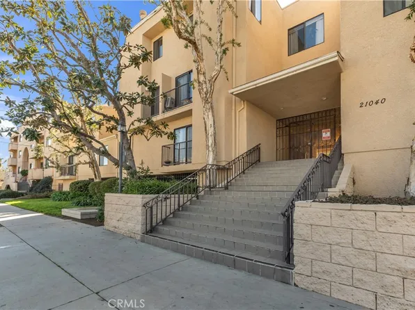 21040 Parthenia St APT 25, Canoga Park, CA 91304