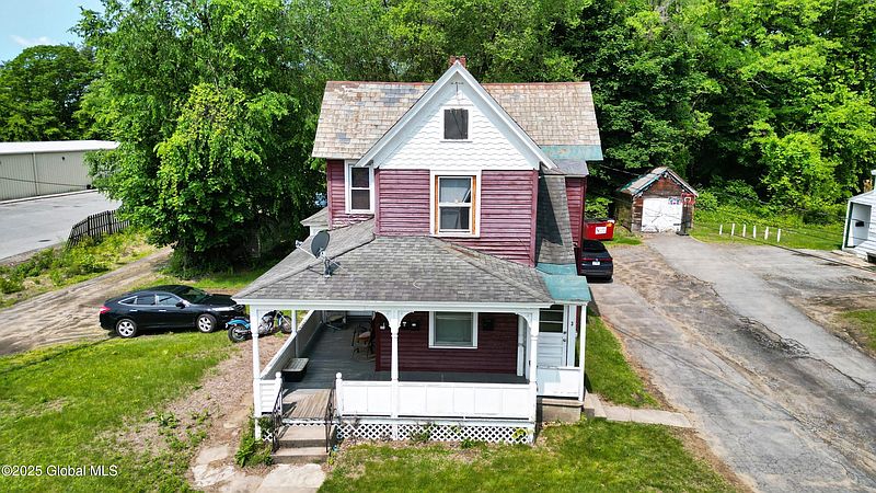 3rd image of 100 Saratoga Avenue