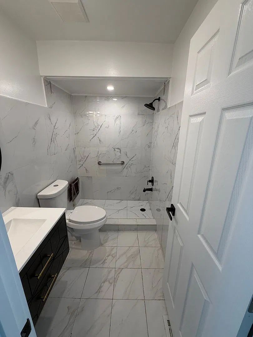 9381 B Neil Rd — Photo 4