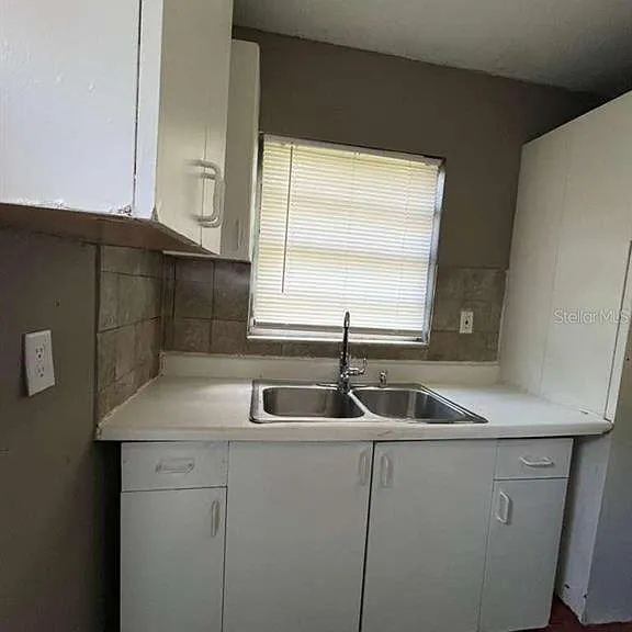 5036 College Dr — Photo 20