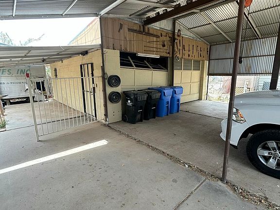 5th image of 3013 E BEARDSLEY Road
