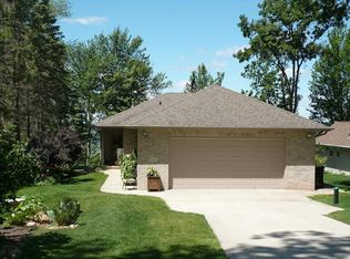 N6617 Harrison Rd, HILBERT, WI 54129