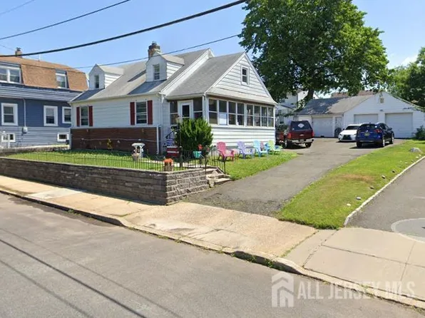 54 Clauss St, Carteret, NJ 07008