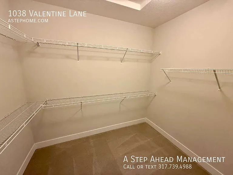 1038 Valentine Ln — Photo 18