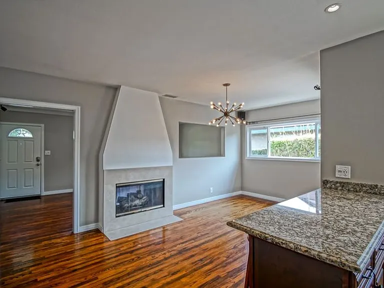 2404 Sebald Ave — Photo 9