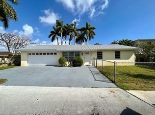 122 E 30th St, Riviera Beach, FL 33404