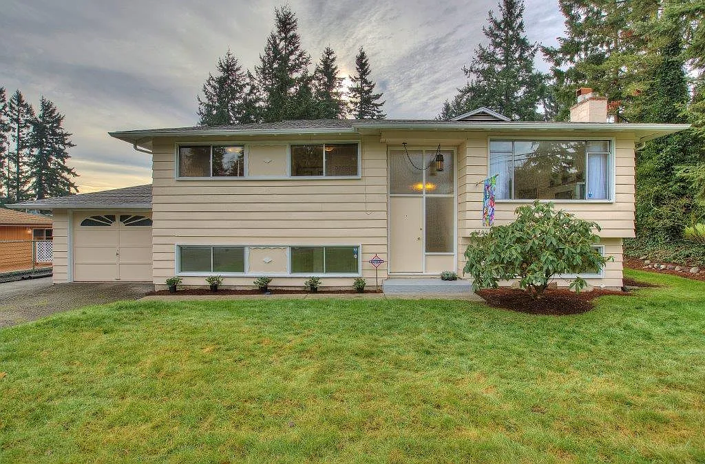 3405 S 294th St photo 1