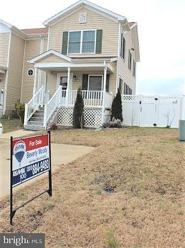 1st image of 20823 Primrose Ct
