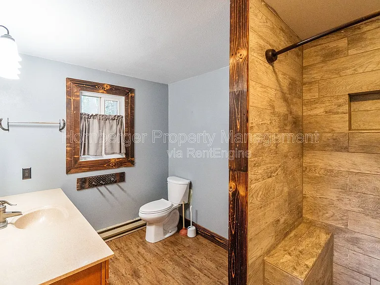 1407 W Spring Ln — Photo 10