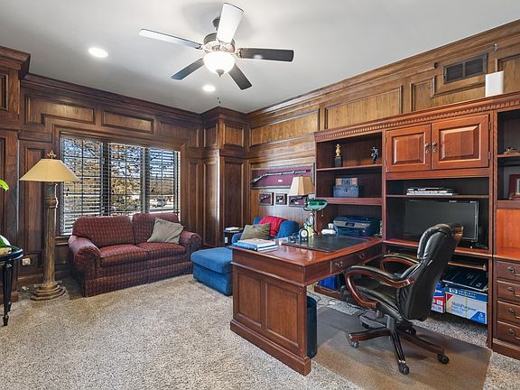 5th image of 445 Somerset Hills Ct