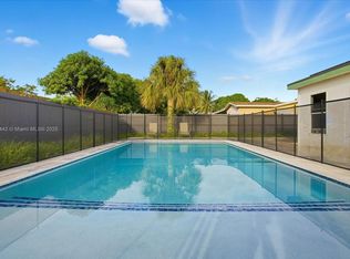 6948 NW 8th Ct, Margate, FL 33063