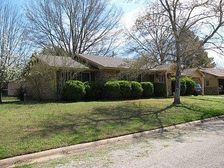 3rd image of 206 Valley Ln