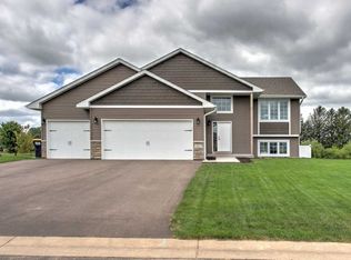 477 Highland Dr, Ellsworth, WI 54011