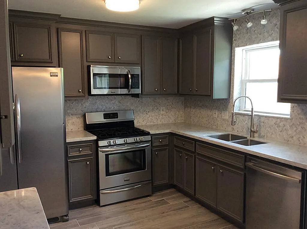 4 bed, 3.0 bath, 2282 sqft, $2,450 — Photo 4