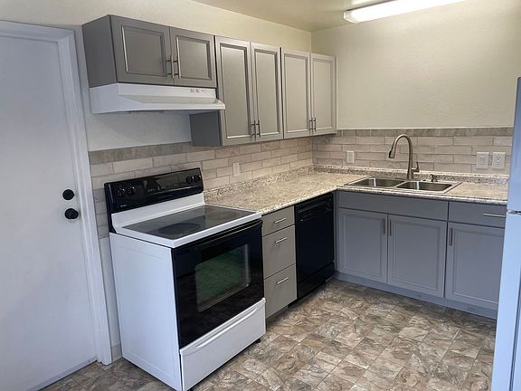 3rd image of 4342 S 299th St