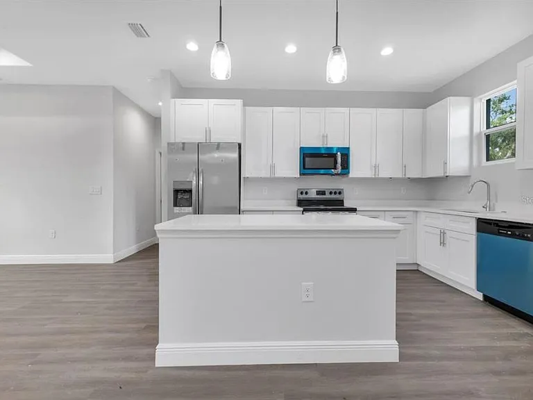 13314 Holtville Ave — Photo 2