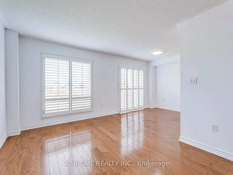 340 Kittridge Rd — Photo 17