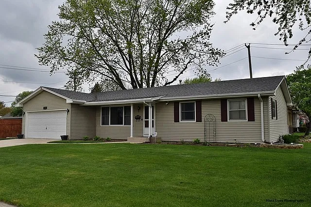 1815 Richard St photo 1