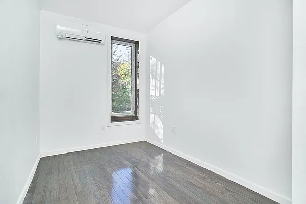 Rented by Bedford 6 Real Estate | media 6