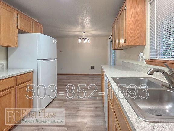 5th image of 2226 19th Ave Unit C