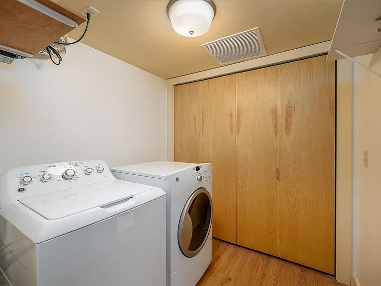228 S Cottonwood Rd #310 — Photo 26
