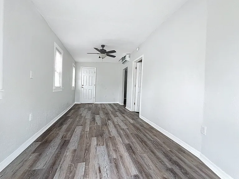 1800 N 12th St — Photo 5