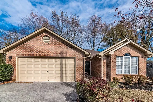 208 Ben Alex Ct Photo 1