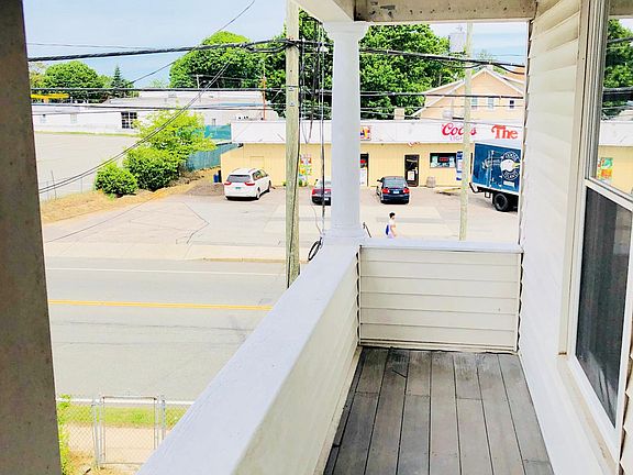 4th image of 912 Bank Street # Second Floor