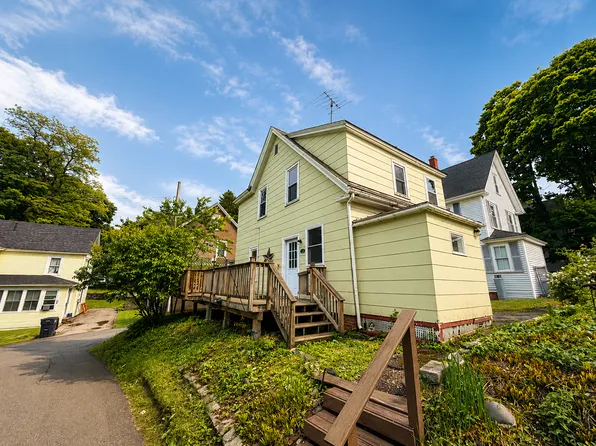 3 Grace Ct, Bangor, ME 04401