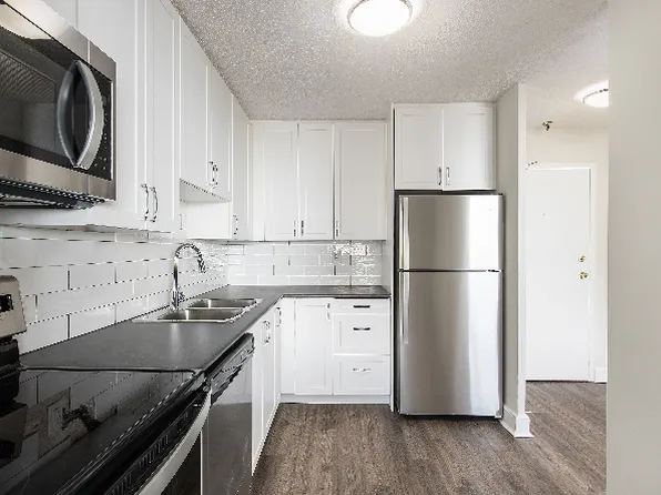 Highfield Young, 31 Highfield Park Dr, Halifax, NS B3A 4T3