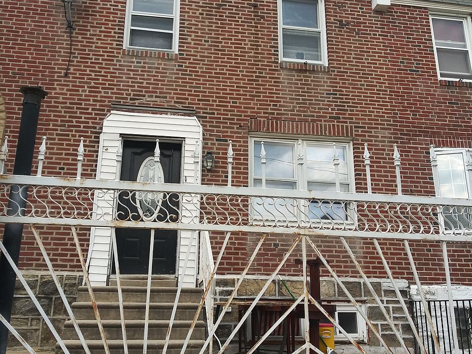 1st image of 1021 Rosalie St