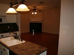 10566 Parkside Dr, Willis, TX 77318