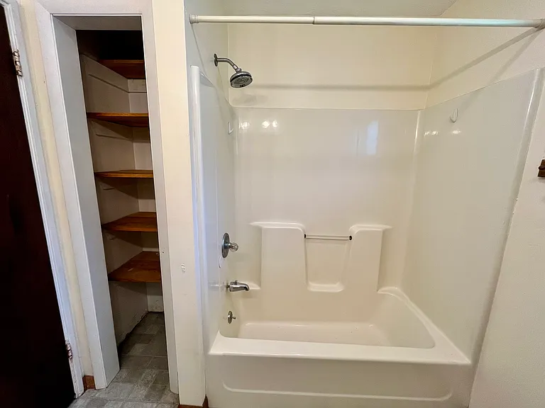 90 Arkansas Ave — Photo 14