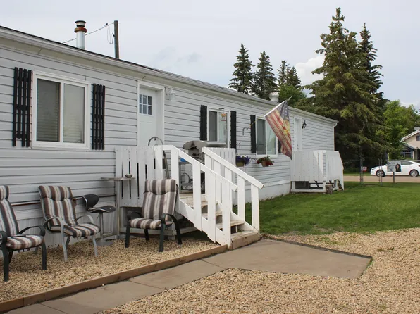 4839 49th St, Lacombe County, AB T0B 3C0