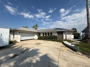 5540 Leeward Ln, New Port Richey, FL 34652