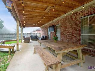 32426 Savannah Trce, Denham Springs, LA 70726