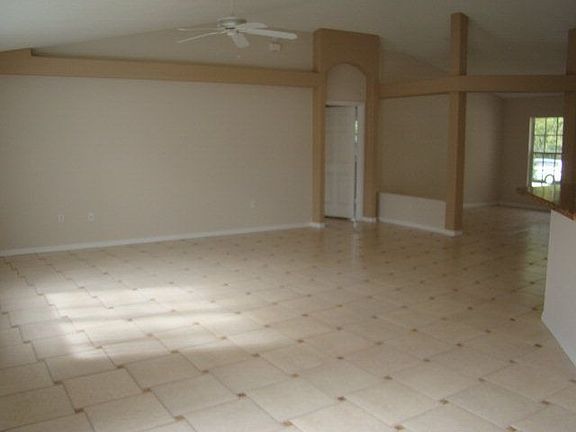5th image of 9 Woodfield Dr