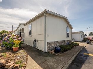 97940 W Benham Ln APT 4, Brookings, OR 97415