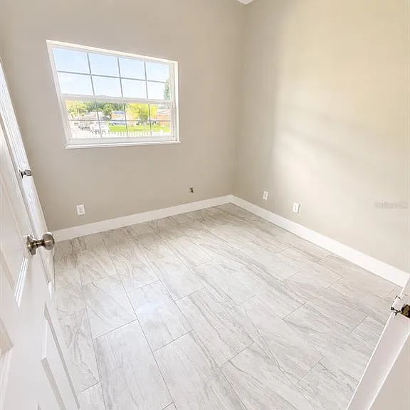 468 Clemson Dr — Photo 30