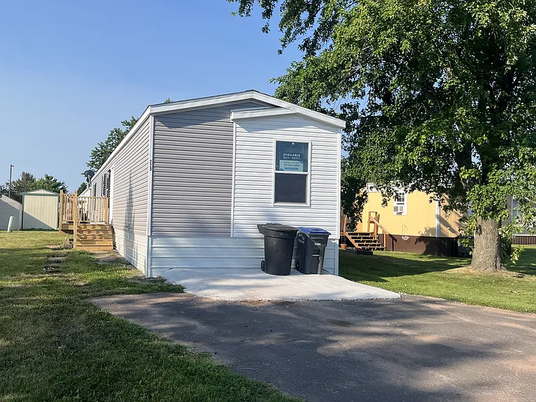 220 Homecroft Ct — Photo 1