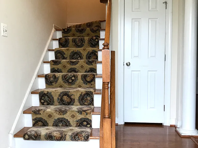 149 Norwich Ln — Photo 7
