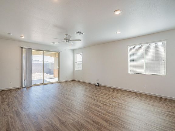 5th image of 3451 S 260th Dr