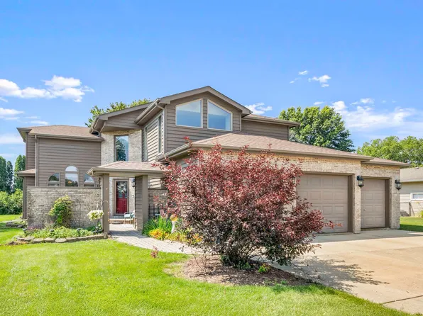 200 E Webb St, Sandwich, IL 60548