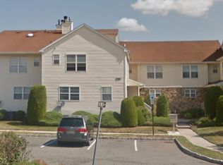 225 Bexley Ln, Piscataway, NJ 08854